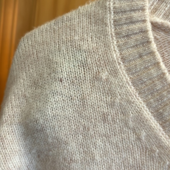 Everlane Women's Crew Neck Sweater - Picture 9 of 14
